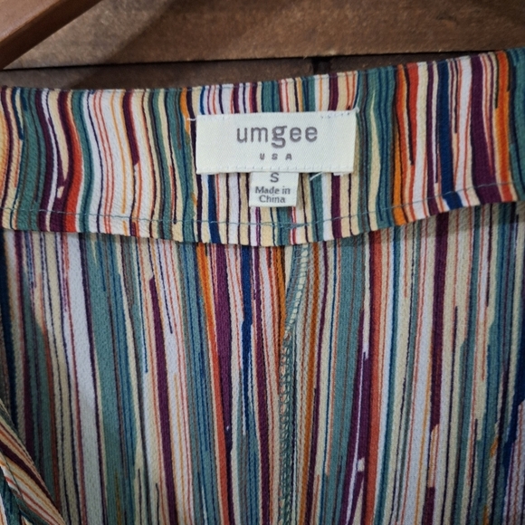 UMGEE Striped Ruffle Sleeve Wrap Romper SZ Small - Picture 3 of 9